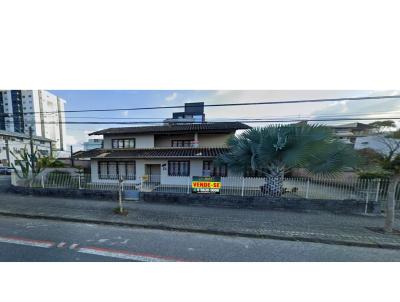 Casa para Venda, em Joinville, bairro Anita Garibaldi, 3 dormitrios, 4 banheiros, 1 sute