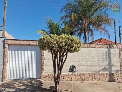 Casa para Locao, em Mato, bairro Jardim Aeroporto II, 1 dormitrio, 1 banheiro, 2 vagas