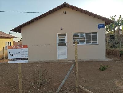 Casa para Venda, em Bom Despacho, bairro Geraldo Cesrio, 2 dormitrios, 1 banheiro