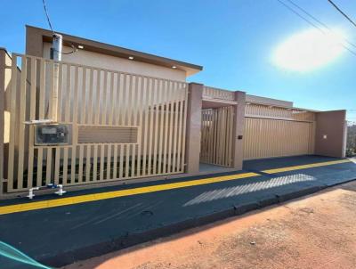 Casa para Venda, em Tangar da Serra, bairro JARDIM ITLIA, 2 dormitrios, 3 banheiros, 1 sute, 2 vagas