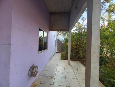 Casa para Locao, em Amambai, bairro Cassiano Marcelo., 3 dormitrios, 2 banheiros, 1 sute, 2 vagas