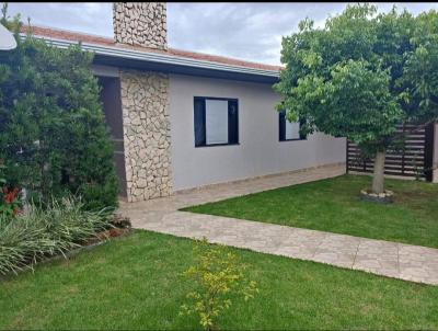 Casa para Venda, em Laranjeiras do Sul, bairro Getlio Vargas, 4 dormitrios, 3 banheiros, 1 sute, 2 vagas