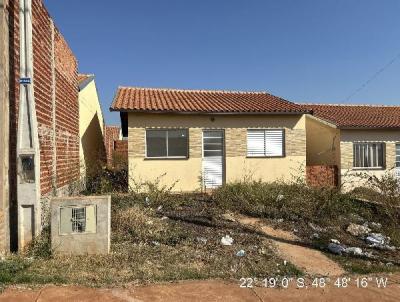 Casa para Venda, em Pederneiras, bairro Conjunto Habitacional Martini, 2 dormitrios, 1 banheiro, 1 vaga