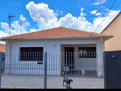 Casa para Venda, em Itatiba, bairro Centro, 3 dormitrios, 2 banheiros, 2 vagas