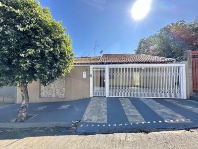 Casa para Venda, em Lins, bairro Residencial Morumbi, 3 dormitrios, 3 banheiros, 1 sute, 2 vagas