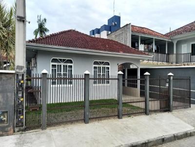 Casa para Venda, em Joinville, bairro Iriri, 4 dormitrios, 2 banheiros, 1 sute, 4 vagas