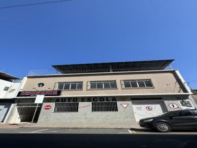 Casa para Locao, em Juiz de Fora, bairro Benfica, 2 dormitrios, 2 banheiros, 1 sute