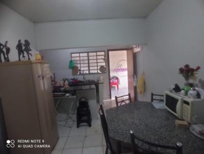 Casa para Venda, em Uberlndia, bairro Brasil, 3 dormitrios, 1 banheiro, 2 sutes, 3 vagas