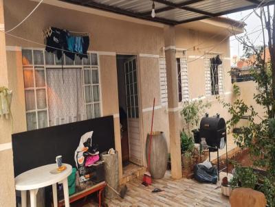 Casa para Venda, em Toledo, bairro Jardim Porto Alegre, 3 dormitrios, 1 banheiro