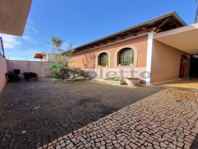 Casa para Venda, em Araras, bairro Centro, 3 dormitrios, 2 banheiros, 2 vagas