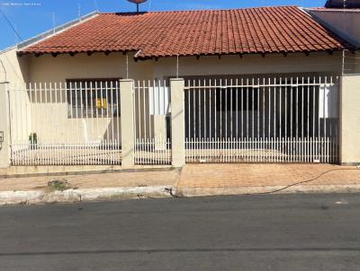 Casa para Venda, em Vrzea Grande, bairro Canelas, 3 dormitrios, 1 banheiro, 1 vaga