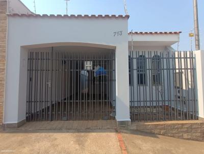 Casa para Locao, em , bairro Centro, 2 dormitrios, 1 banheiro, 1 sute, 1 vaga