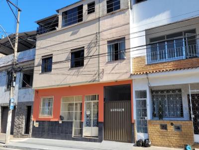 Casa para Venda, em Juiz de Fora, bairro Santa Terezinha, 2 dormitrios, 2 banheiros