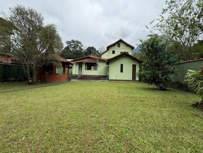 Casa em Condomnio para Venda, em Guapimirim, bairro Iconha, 3 dormitrios, 3 banheiros, 1 sute, 1 vaga