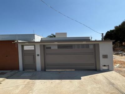 Casa para Venda, em Campo Belo, bairro Florena, 2 dormitrios, 1 banheiro, 2 vagas