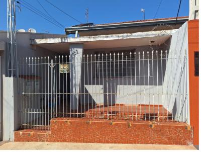 Casa para Venda, em Botucatu, bairro Vila Casa Branca, 2 dormitrios, 1 banheiro