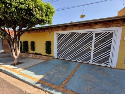 Casa para Venda, em Lins, bairro Comercirios, 3 dormitrios, 3 banheiros, 1 sute, 2 vagas