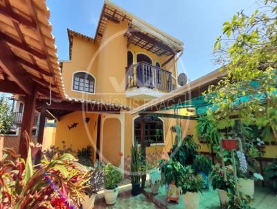 Casa para Venda, em Casimiro de Abreu, bairro Peixe Dourado II, 3 dormitrios, 4 banheiros, 1 sute, 2 vagas