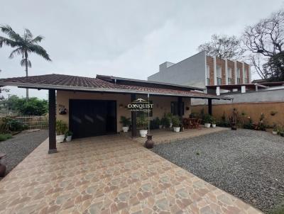 Casa para Venda, em Joinville, bairro Joo Costa, 3 dormitrios, 4 banheiros, 1 sute, 2 vagas