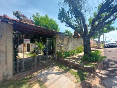 Casa para Venda, em Botucatu, bairro Jardim Iolanda, 3 dormitrios, 2 banheiros, 1 sute, 3 vagas