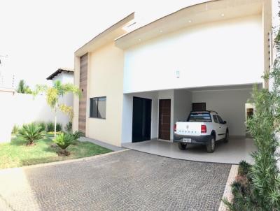 Casa para Venda, em Palmas, bairro Plano Diretor Sul, 4 dormitrios, 1 banheiro, 2 sutes