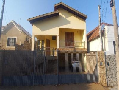 Casa para Venda, em Getulina, bairro Centro, 4 dormitrios, 1 sute