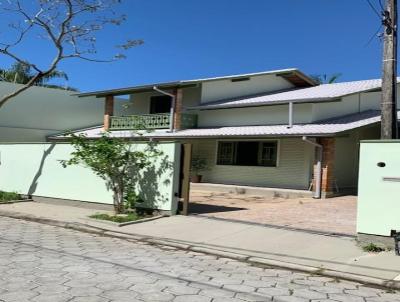 Casa para Venda, em Florianpolis, bairro Rio Tavares, 3 dormitrios, 2 banheiros, 1 sute, 3 vagas