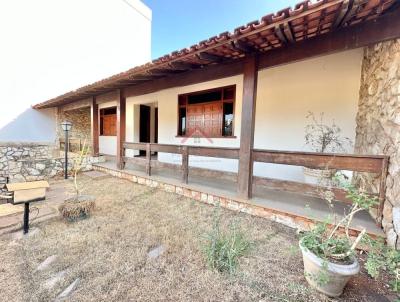 Casa para Venda, em Par de Minas, bairro Vila Raquel, 5 dormitrios, 3 banheiros, 1 sute, 4 vagas