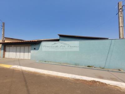 Casa para Venda, em Patrocnio Paulista, bairro Jardim Continente, 3 dormitrios, 1 banheiro, 1 sute, 2 vagas