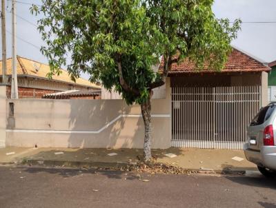 Casa para Venda, em Guaiara, bairro Centro, 2 dormitrios