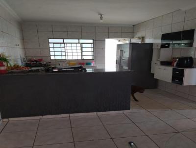 Casa para Venda, em Uberlndia, bairro Segismundo Pereira, 3 dormitrios, 1 banheiro, 1 sute, 2 vagas