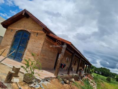 Casa para Venda, em Botucatu, bairro Residencial Parque Laguna, 3 dormitrios, 1 banheiro, 1 sute
