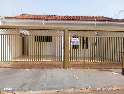 Casa para Locao, em Presidente Prudente, bairro Cidade Universitria, 3 dormitrios, 2 banheiros, 1 sute, 2 vagas