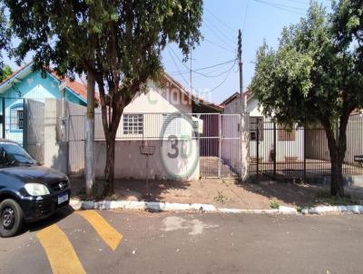 Casa para Venda, em Ourinhos, bairro COHAB, 4 dormitrios, 1 banheiro, 1 sute