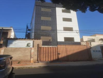 Apartamento para Venda, em Belo Horizonte, bairro Araguaia, 3 dormitrios, 1 banheiro, 1 sute, 2 vagas