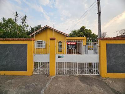 Casa para Venda, em Pindamonhangaba, bairro Jardim Rosely, 3 dormitrios, 1 banheiro, 1 vaga