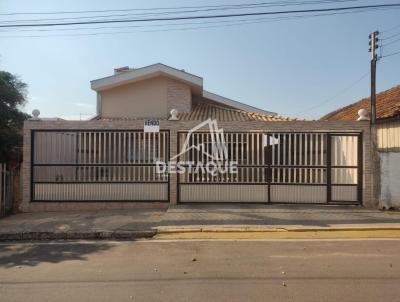 Casa para Venda, em Emilianpolis, bairro Centro, 3 dormitrios, 2 banheiros, 1 sute, 2 vagas