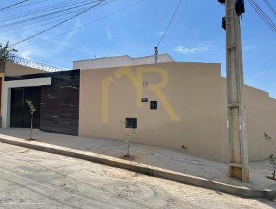 Casa para Venda, em Montes Claros, bairro Floresta, 2 dormitrios, 1 banheiro, 1 vaga