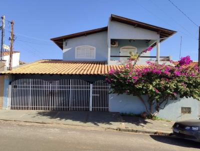 Casa para Venda, em Lins, bairro Labate, 5 dormitrios, 1 sute