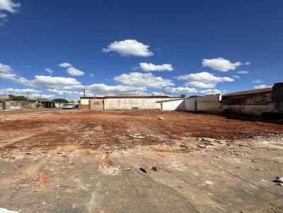 Terreno para Venda, em Inhumas, bairro Centro