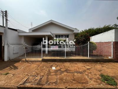 Casa para Venda, em Batatais, bairro Castelo, 4 dormitrios, 2 banheiros, 1 vaga