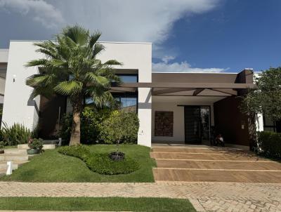 Casa em Condomnio para Venda, em Cuiab, bairro Condomnio Residencial Vila Jardim, 4 dormitrios, 5 banheiros, 4 sutes, 2 vagas