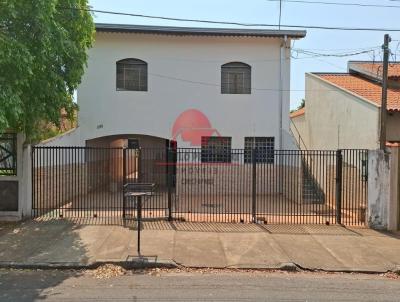 Casa para Locao, em Teodoro Sampaio, bairro Centro, 3 dormitrios, 1 banheiro, 1 sute, 3 vagas