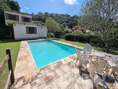 Casa para Loca��o, em Miguel Pereira, bairro Guararapes, 6 dormit�rios, 5 banheiros, 2 su�tes, 3 vagas