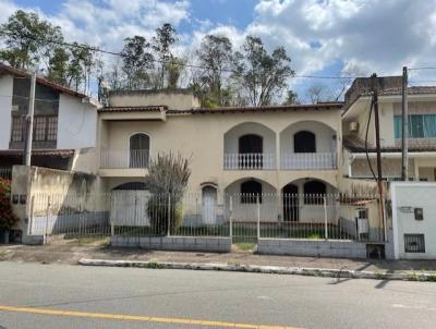 Casa para Venda, em Volta Redonda, bairro SESSENTA, 6 dormitrios, 5 banheiros, 6 vagas