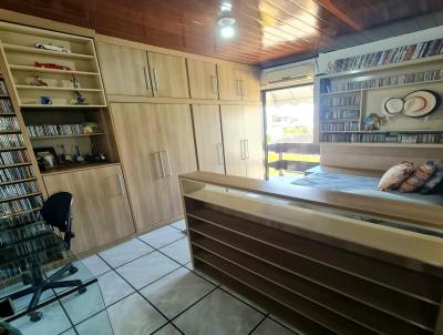 Casa para Venda, em Ararangu, bairro Coloninha, 3 dormitrios, 3 banheiros, 2 sutes, 2 vagas