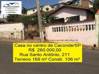 Casa para Venda, em Caconde, bairro Centro, 2 dormitrios, 2 banheiros, 1 vaga