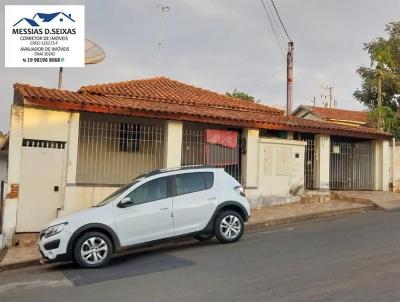 Casa para Venda, em Tapiratiba, bairro Centro, 4 dormitrios, 3 banheiros, 1 vaga