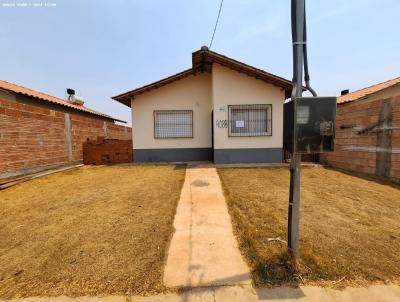 Casa 2 dormitrios para Venda, em Lucas do Rio Verde, bairro Vida Nova, 2 dormitrios, 1 banheiro, 1 vaga