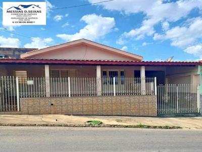 Casa para Venda, em Tapiratiba, bairro Jardim Soledade, 4 dormitrios, 2 banheiros, 1 vaga